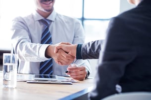 4-Tips-for-Staying-Calm-and-Focused-During-an-Interview