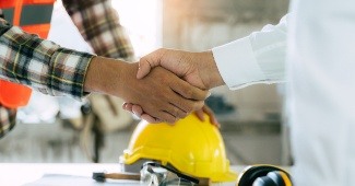 Liberty Staffing - The Pros and Cons of Contract Work_ Is It Right for You_  - Inset