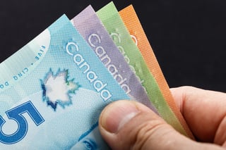 Minimum-Wage-in-Ontario-is-Increasing-in-October-2022