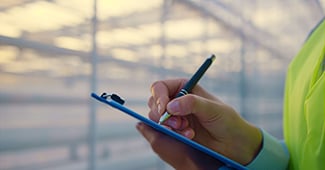 how-to-keep-employees-productive-when-summertime-hits-thumb