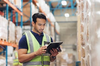 warehouse-worker-liberty-staffing-2