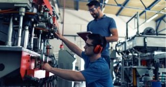 why-the-manufacturing-industry-is-thriving-with-temporary-employees-thumb