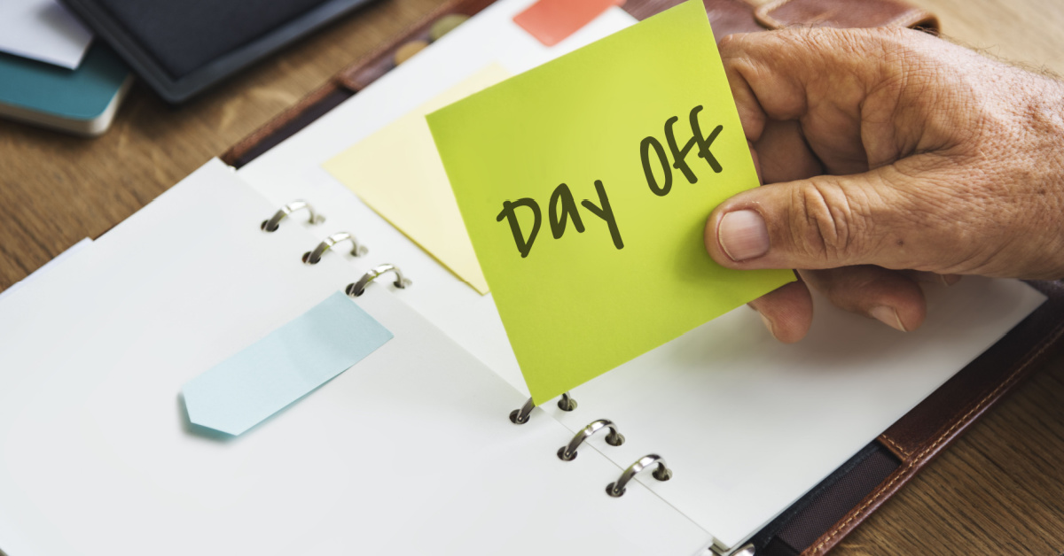 5 Tips for Managing Summer Vacations and Time Off for Employees