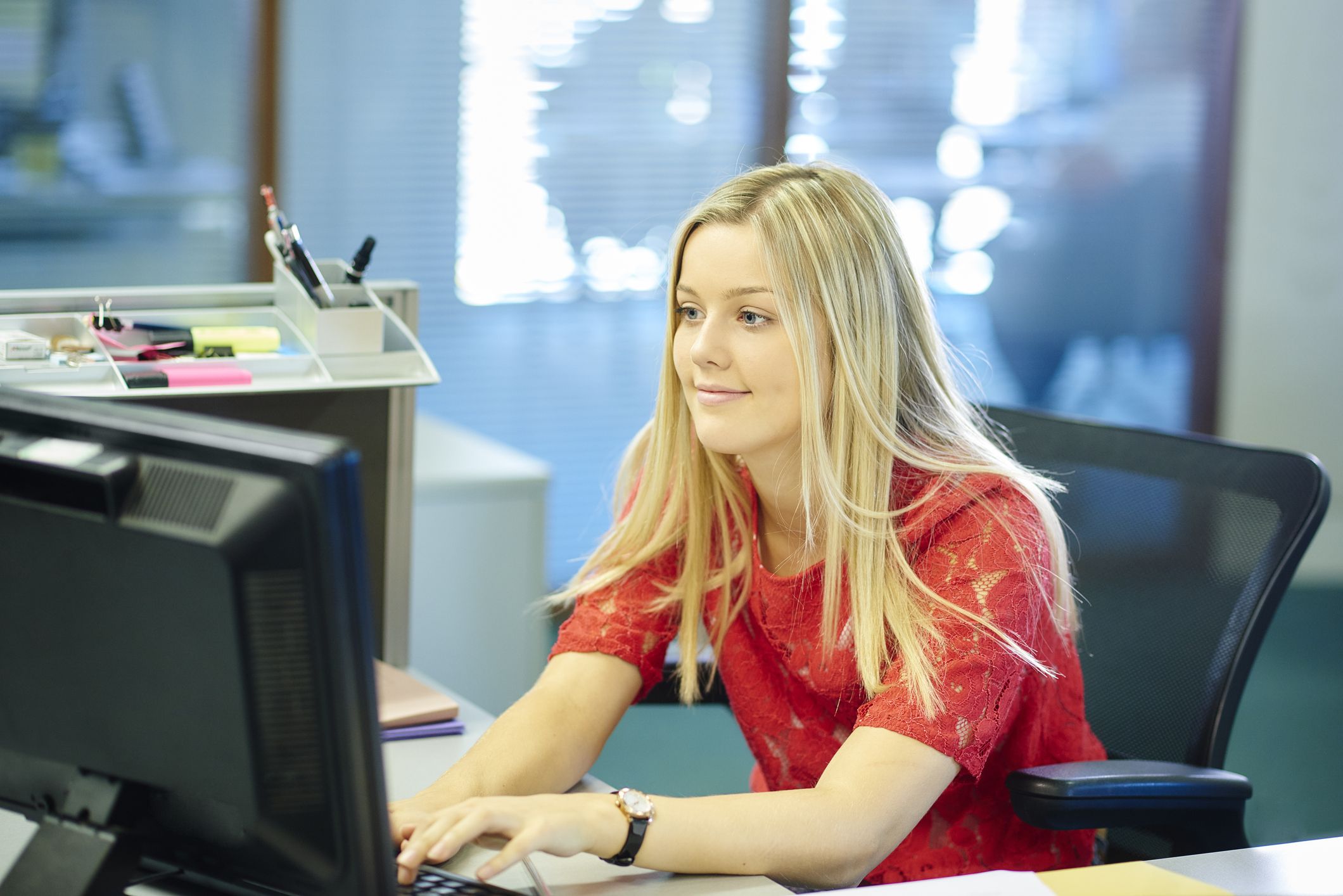 college students make extra cash with temporary jobs this summer jobs for college students